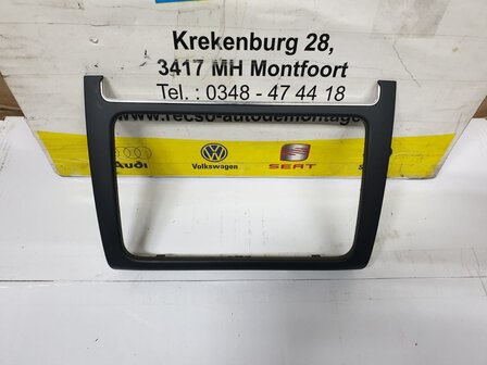 VW Polo inleg navigatie afdekplaat 6R0858069