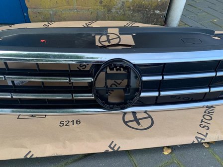 VW Passat B8 Facelift GTE Grill chrome  3G0853651AS 3G0853651BT 3G0853653P