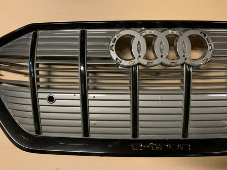 Audi E-tron 4KE Grille Grijs zwart glanzend 4KE853651 A B C