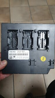 BCM 1K0937086R MODULE  Boordnet