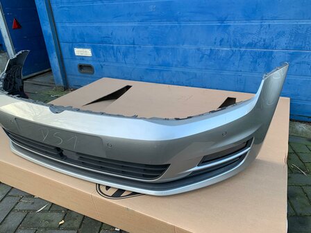 VW Golf 7 Voorbumper bumper acc 4x pdc LB7W Tungsten Silver C2