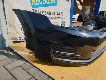 VW Golf 7 Voorbumper zwart metallic lc9x B42