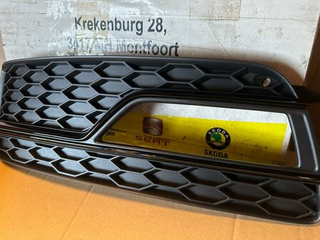 Audi A3 8V ventilatierooster links onder 8T0807681K 01C