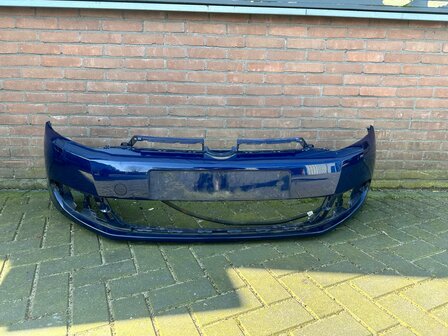 VW Golf 6 Voorbumper KLS blauw 