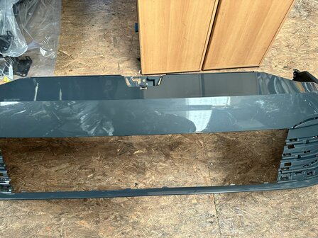 VW Golf 8 Voorbumper bumper donker grijs 5H0807221J P22