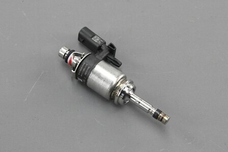 VW Audi Skoda injector verstuiver Injectie 04E906036AD