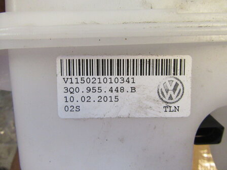 VW Passat B8 Ruitensproeirtank tank 3Q0955448B