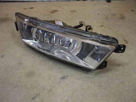 Skoda Rapid Mistlamp Mistlicht rechts voor 5JA941700