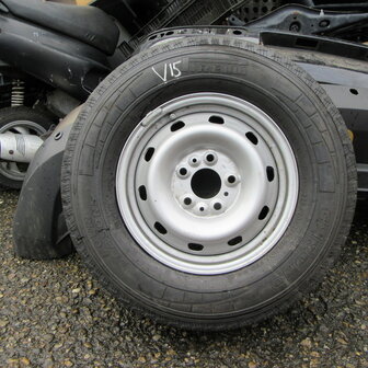 Fiat ducato / Citroen velg met Band 225/70R15C Nieuw