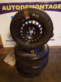 VW Golf 5 6 7 Bridgestone Winterbanden 195/65/15 1k0601027AG