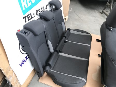 Seat Leon 5F interieur Stof Stoelen