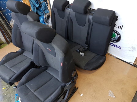 SEAT Leon FR 1P interieur set stoelen 