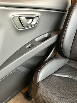 SEAT Leon FR 5F interieur set stoelen Half Leer Nieuw