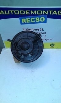 VW Caddy Aanjager kachelmotor ventilator  kachel 1k1819015C A E