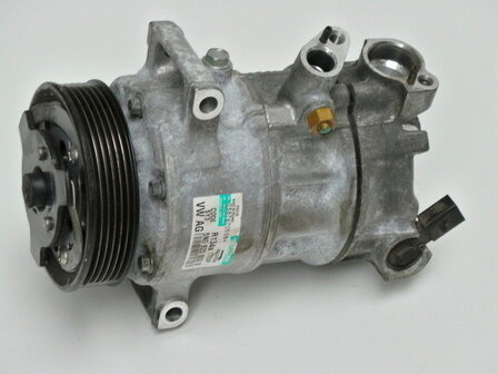 Gebruikt Aircopomp Airco compressor 5N0820803B SANDEN