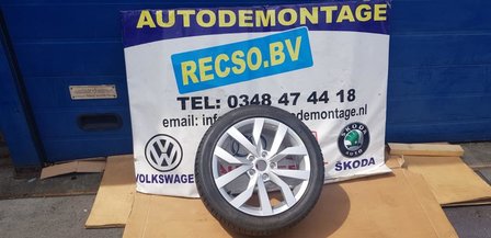 VW Golf A3 Leon KARLSKOGA 17 INCH Nieuw 5G0601025CR