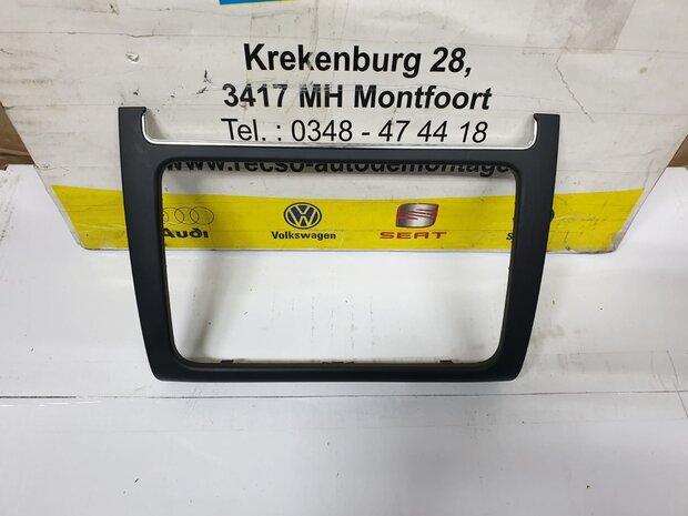 VW Polo inleg navigatie afdekplaat 6R0858069