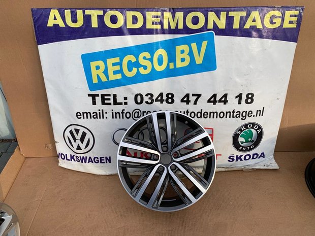 VW Tiguan Auckland Velg 19 inch 5NA601025F 5NA601025N