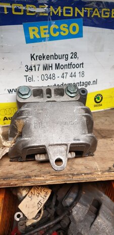 VAG AUDI VW motorsteun  1J0199555AQ