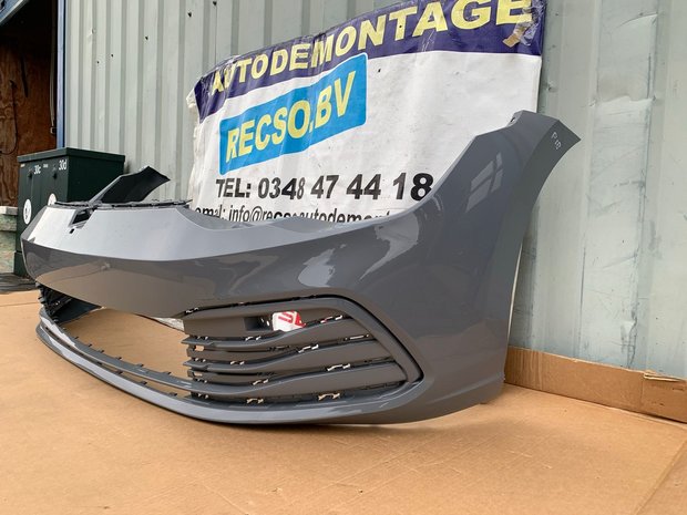 VW Golf 8 Voorbumper bumper Moonstone grey 5H0807221H P18