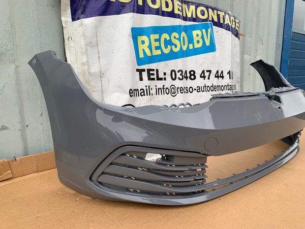 VW Golf 8 Voorbumper bumper Moonstone grey 5H0807221H P18