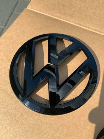 VW Golf 7 Logo hoogglans zwart Grille voor en achter 