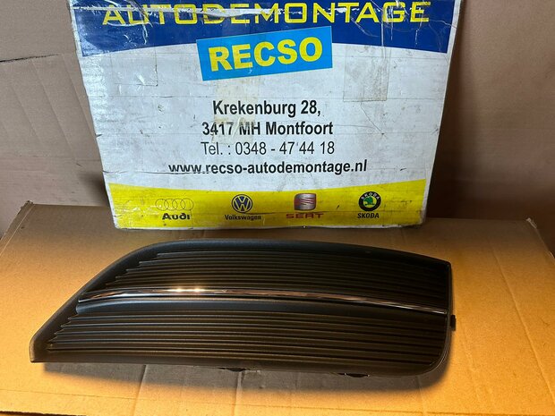 Audi A3 8V ventilatierooster rechts onder 8V3807682