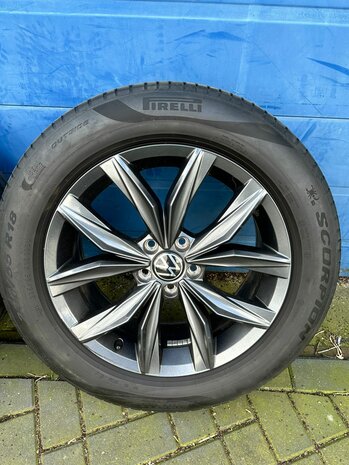 VW Tiguan Velg 18 inch set 5NN601025AD 5NN601025N