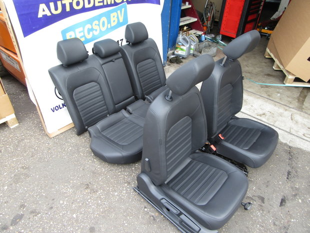 VW Passat B8 Station 2015 interieur zwart Leder Leer