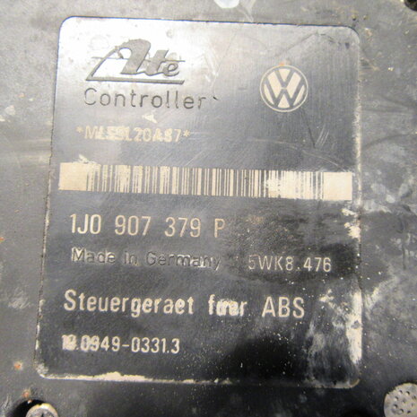 VW Audi Seat ABS Pomp VAG 1J0614117D 1J0698117A Vak 28/1