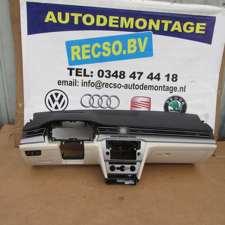 VW Passat B8 2016 Dashboard 3G1858296C