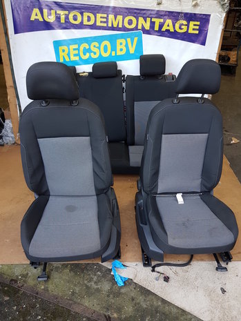 VW Golf 7 interieur set stoelen stof 