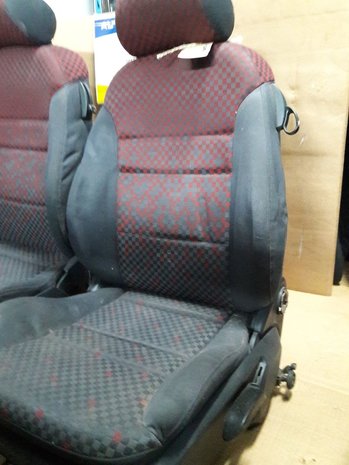 Audi A3 8L 2000 3 deurs interieur set stoelen voor