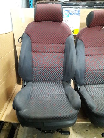 Audi A3 8L 2000 3 deurs interieur set stoelen voor