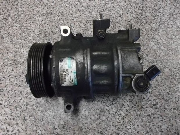 Gebruikt Aircopomp Airco compressor 5N0820803 SANDEN