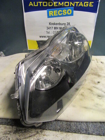 Golf 6 Koplamp Links oortjes kapot 5K1941005J