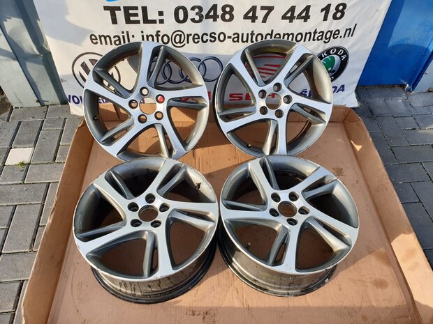 Volvo V50 Velgen set 31302877 