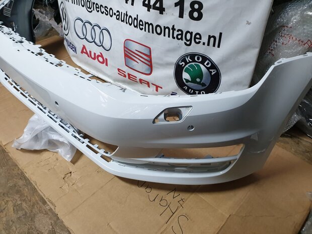 VW Golf 7 Voorbumper LC9A White  4X PDC ruitsproeier